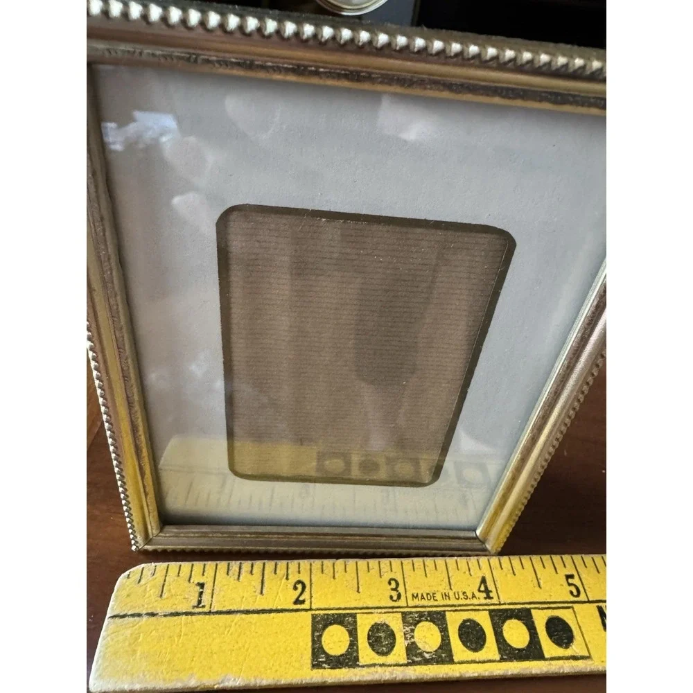 Vintage Gold‎ Tone Metal 4x5 Picture Frame Beaded Edge Ornate Floral Detail
